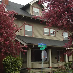 International Guest house Portland